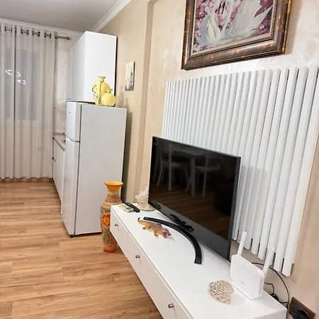 Luxury 4 Near Square 21