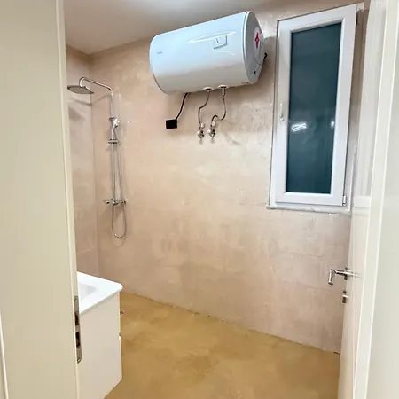 Apartment Luxury 4 Near Square 21 Tirana